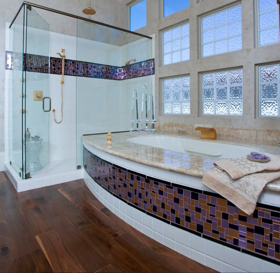 стеклоблоки в интерьере ванной